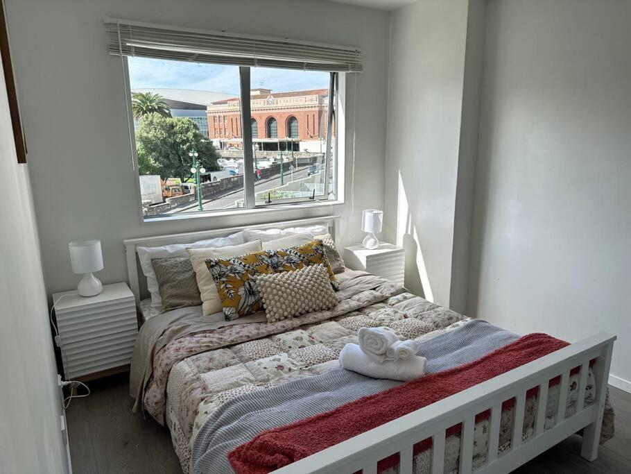 Immaculate 3 Bd 2 Bth Apartment -Free Carpark & Pool 오클랜드 외부 사진
